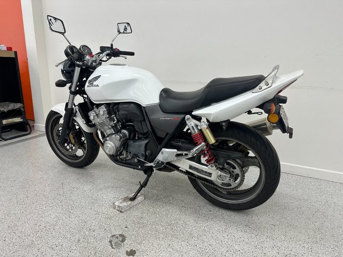 2009 Honda CB400 WHITE
