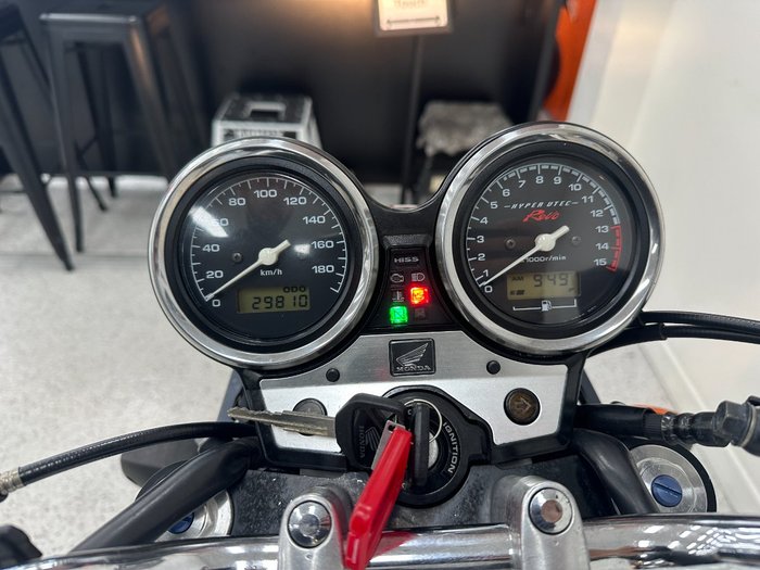 2009 Honda CB400 WHITE