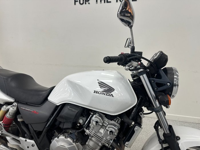 2009 Honda CB400 WHITE