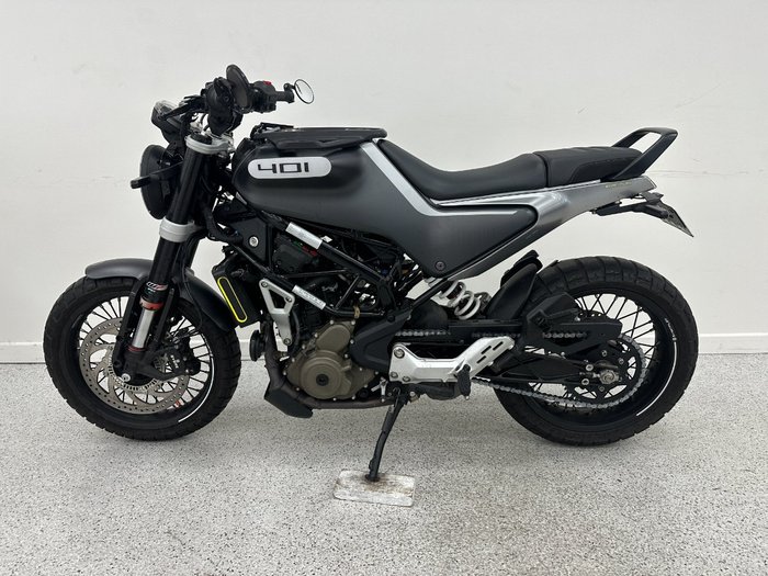 2021 HUSQVARNA SVARTPILEN 401 SILVER