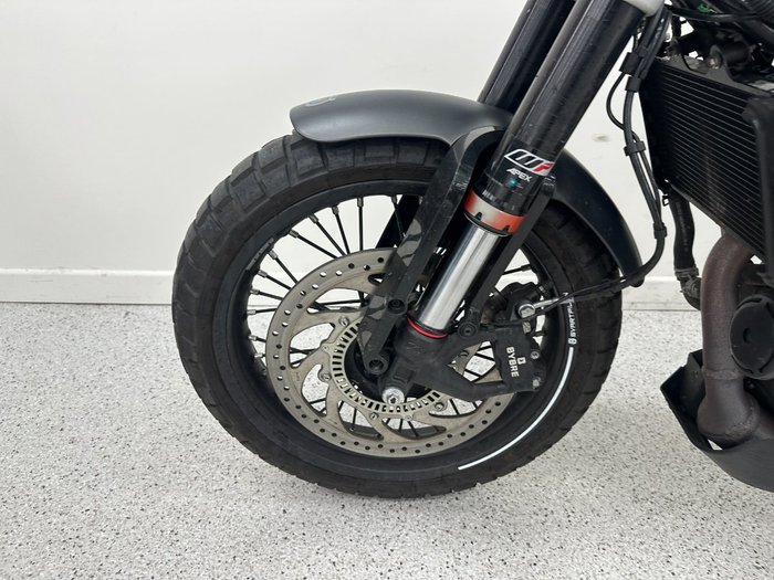 2021 HUSQVARNA SVARTPILEN 401 SILVER