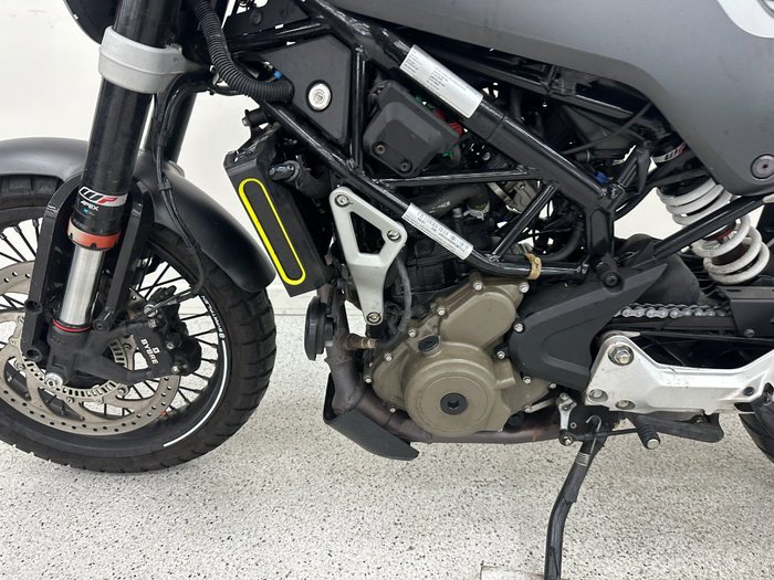 2021 HUSQVARNA SVARTPILEN 401 SILVER
