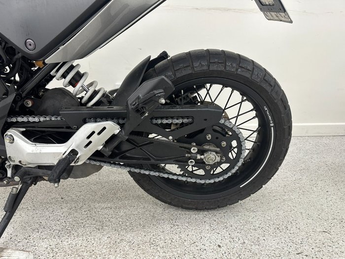 2021 HUSQVARNA SVARTPILEN 401 SILVER