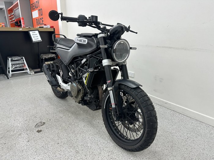 2021 HUSQVARNA SVARTPILEN 401 SILVER