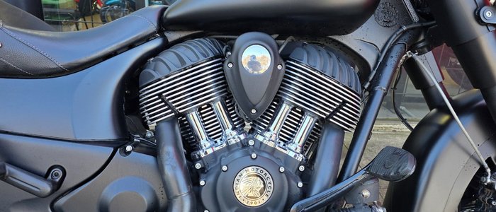 2016 Indian CHIEFTAIN DARK HORSE BLACK