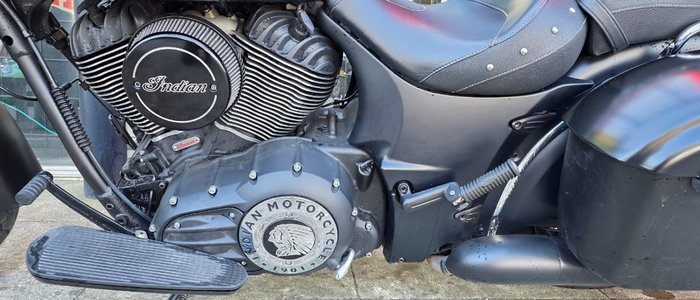 2016 Indian CHIEFTAIN DARK HORSE BLACK