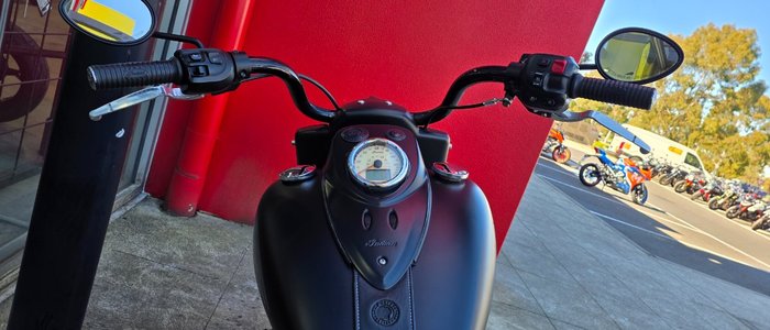 2016 Indian CHIEFTAIN DARK HORSE BLACK