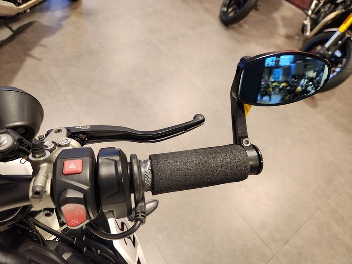 2018 Triumph Street Triple R 765 Street Triple White
