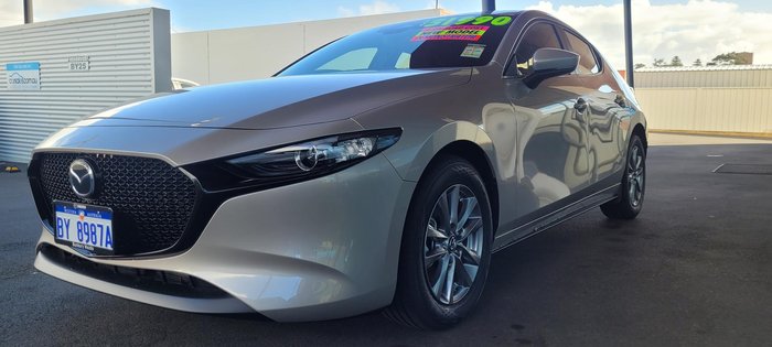 2025 Mazda 3 G20 Pure
