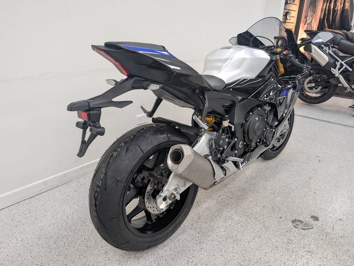 2024 YAMAHA YZF-R1 M Blue