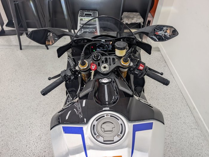 2024 YAMAHA YZF-R1 M Blue