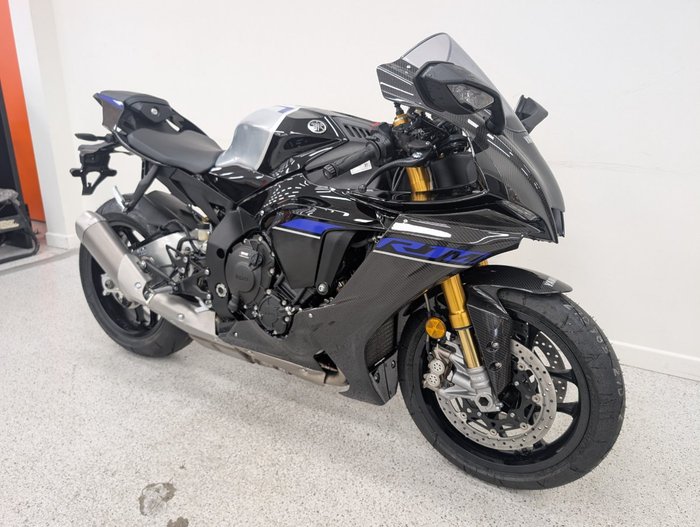 2024 YAMAHA YZF-R1 M Blue