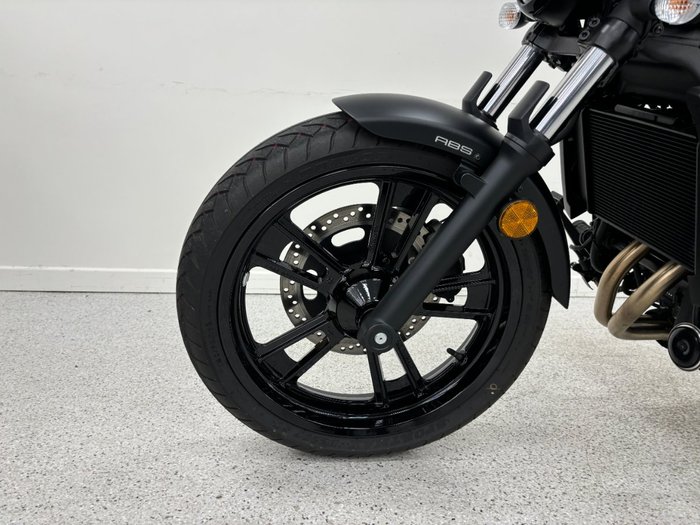 2025 Kawasaki VULCAN S Black
