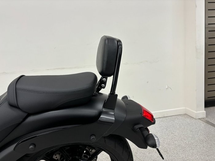 2025 Kawasaki VULCAN S Black