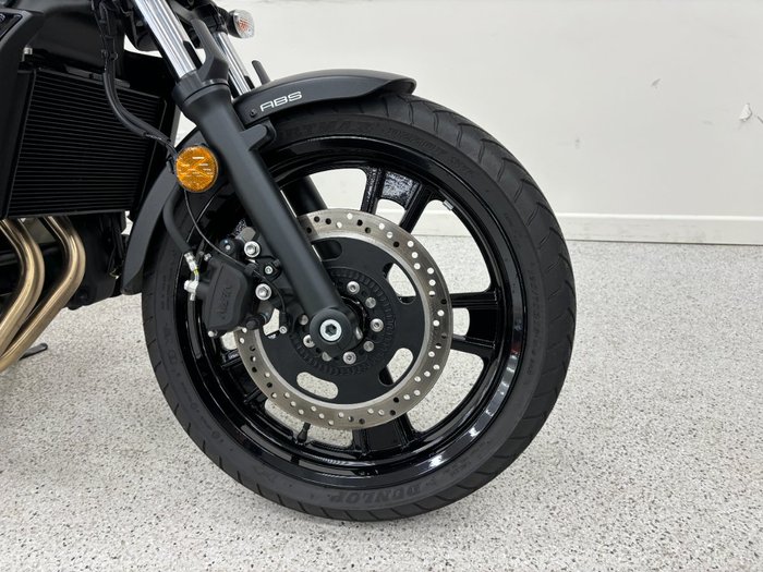 2025 Kawasaki VULCAN S Black