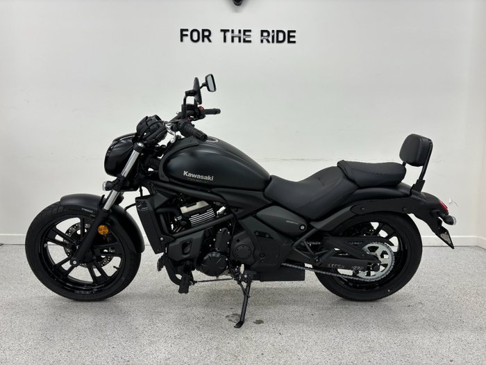2025 Kawasaki VULCAN S Black