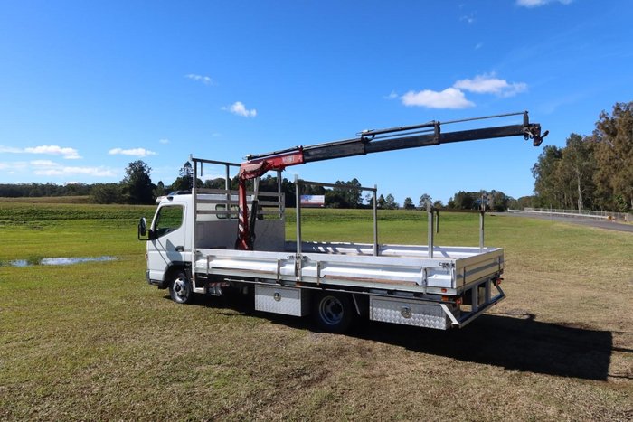 2013 Fuso Canter 815