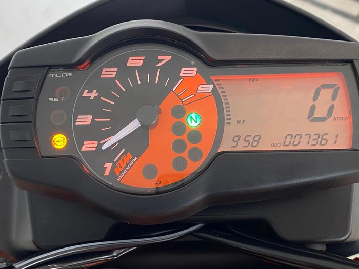 2014 KTM 690 Duke R Duke White