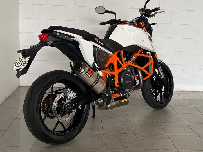 2014 KTM 690 Duke R Duke White