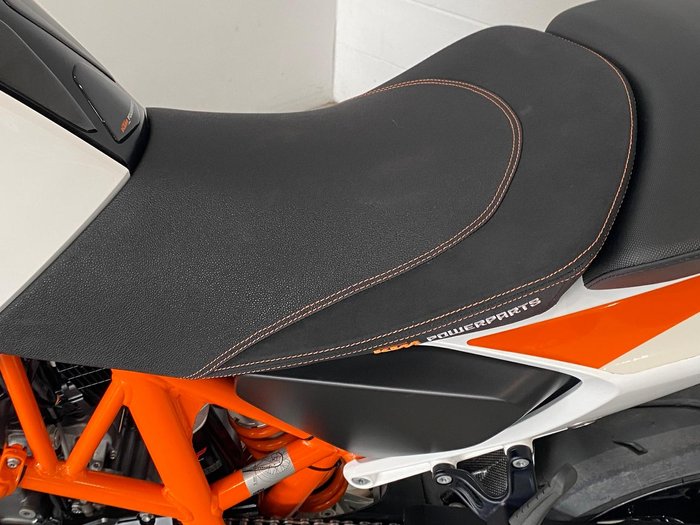 2014 KTM 690 Duke R Duke White