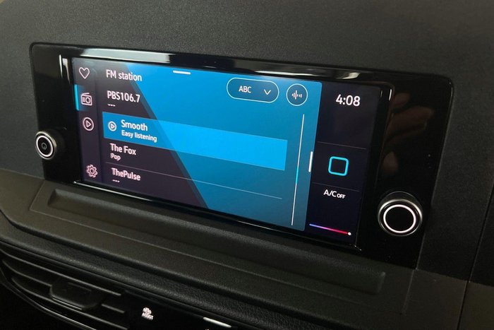 2022 Volkswagen Caddy TSI220