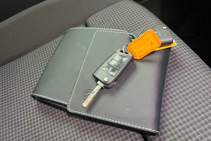 2022 Volkswagen Caddy TSI220