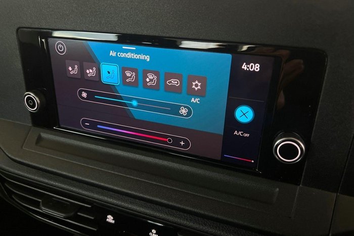 2022 Volkswagen Caddy TSI220