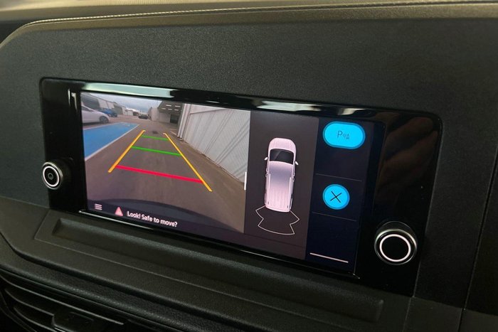 2022 Volkswagen Caddy TSI220