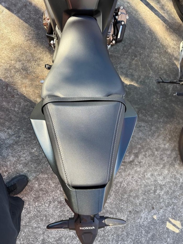 2025 Honda CB650R E-Clutch CB Black