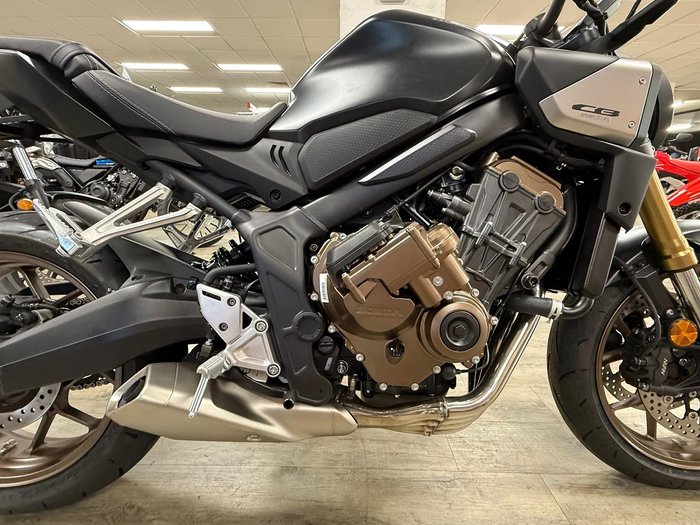 2025 Honda CB650R E-Clutch CB Black