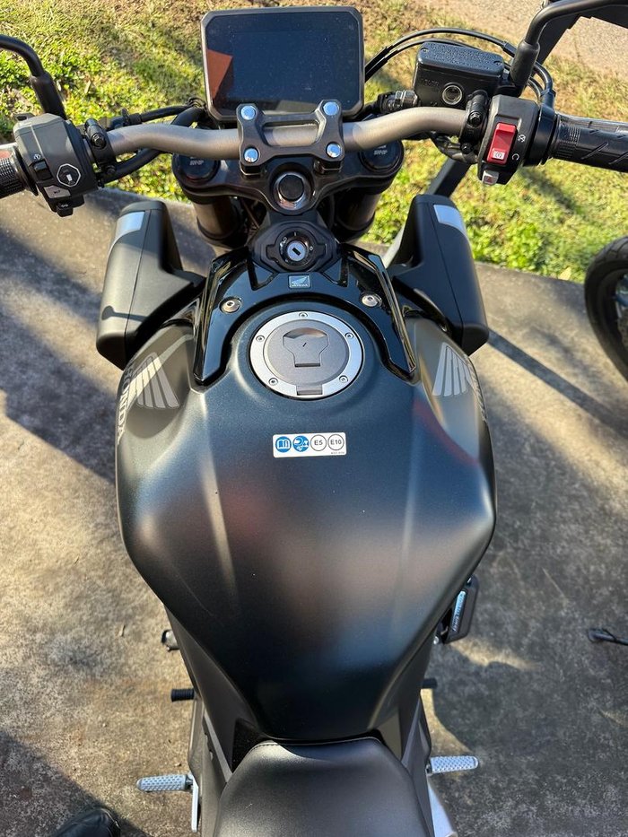 2025 Honda CB650R E-Clutch CB Black