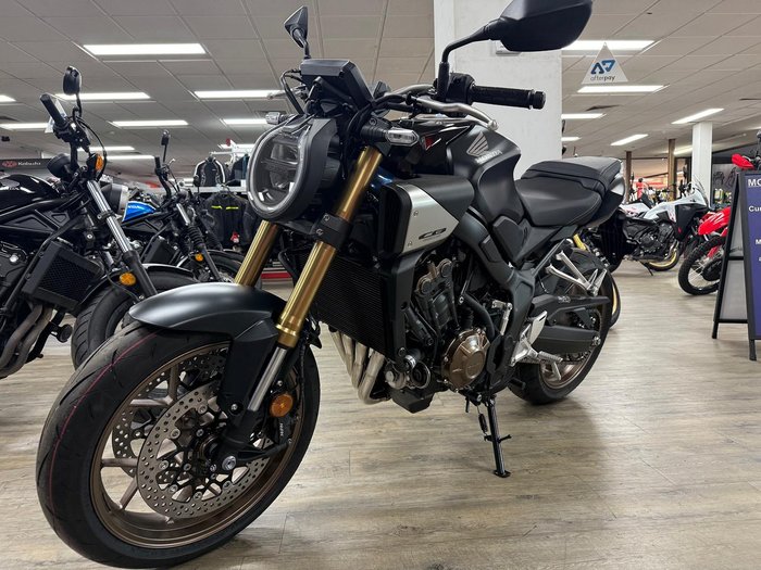 2025 Honda CB650R E-Clutch CB Black