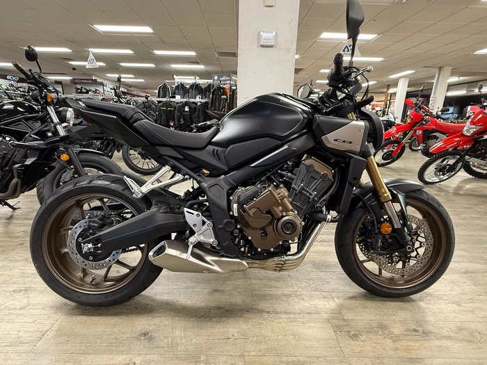 2025 Honda CB650R E-Clutch CB Black