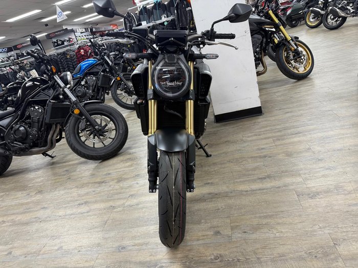 2025 Honda CB650R E-Clutch CB Black