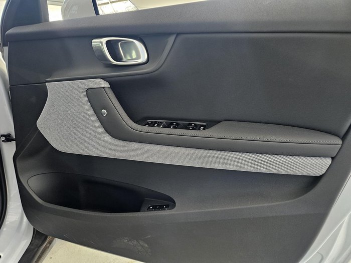 2022 Polestar 2 Standard range Single motor 534 MY22 Thunder