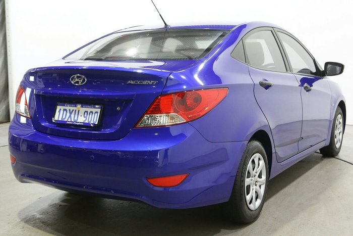 2012 Hyundai Accent Active