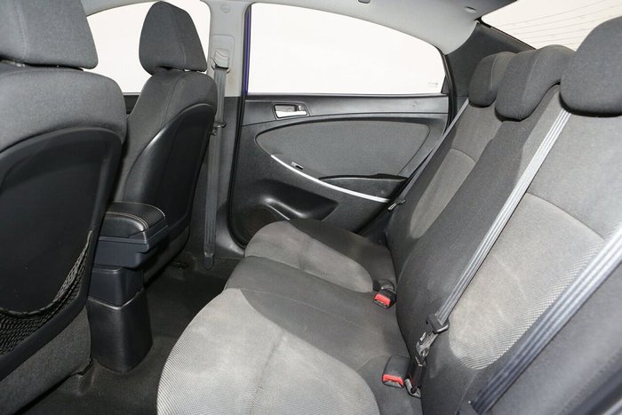 2012 Hyundai Accent Active