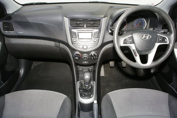 2012 Hyundai Accent Active