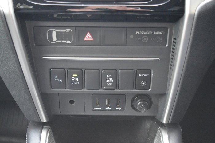 2020 Mitsubishi Triton GLS MR MY21 4X4 Dual Range Graphite Grey