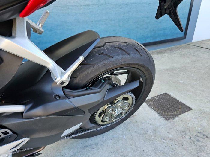 2024 DUCATI STREETFIGHTER V2 Red
