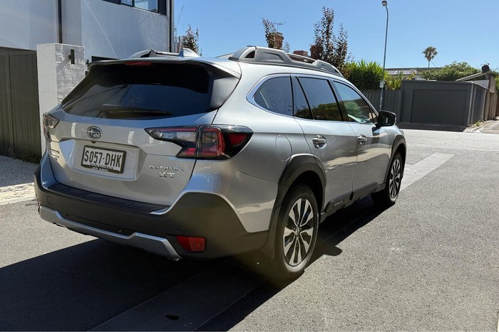 2025 Subaru Outback AWD Touring XT