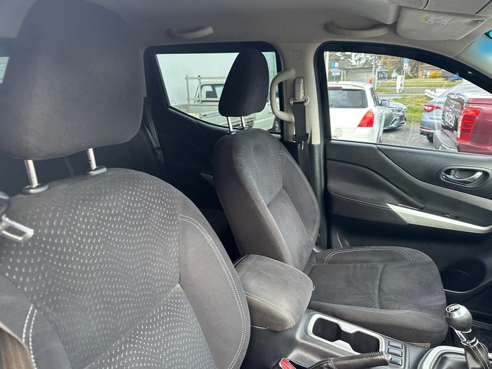 2015 Nissan Navara ST D23 4X4 Dual Range Cosmic Black