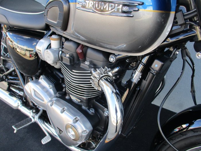 2022 Triumph BONNEVILLE T120 BLUE