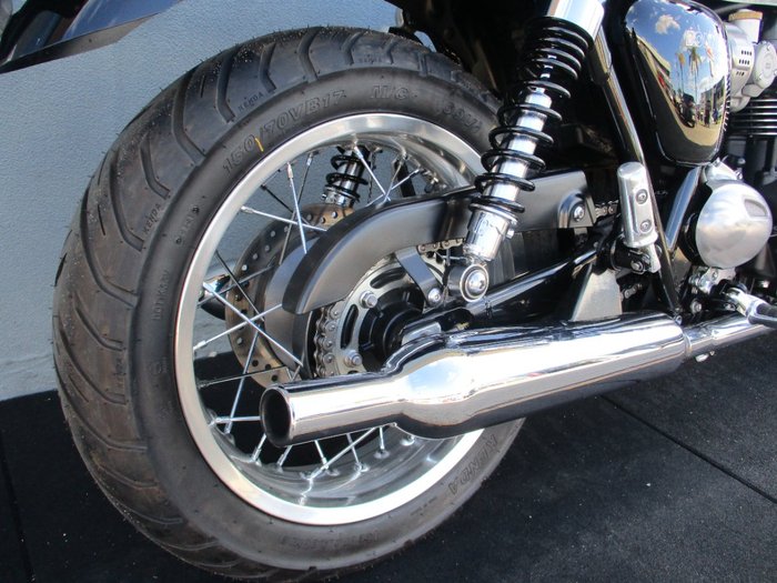 2022 Triumph BONNEVILLE T120 BLUE