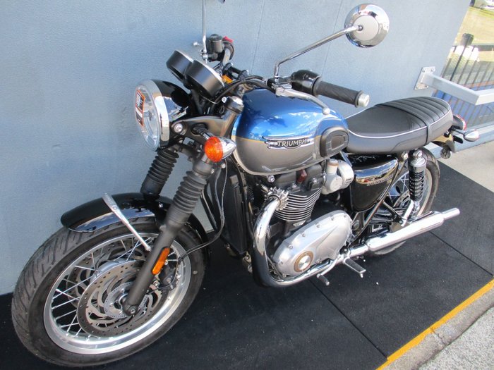 2022 Triumph BONNEVILLE T120 BLUE