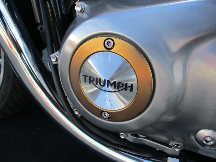 2022 Triumph BONNEVILLE T120 BLUE