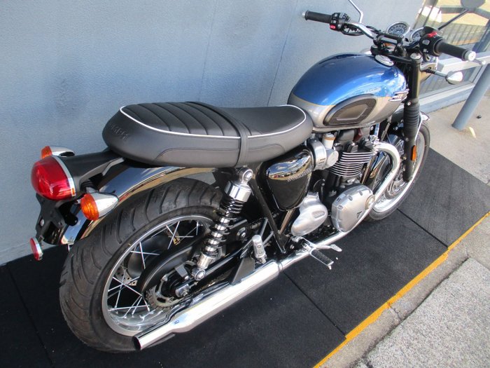 2022 Triumph BONNEVILLE T120 BLUE