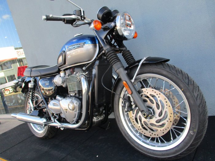 2022 Triumph BONNEVILLE T120 BLUE
