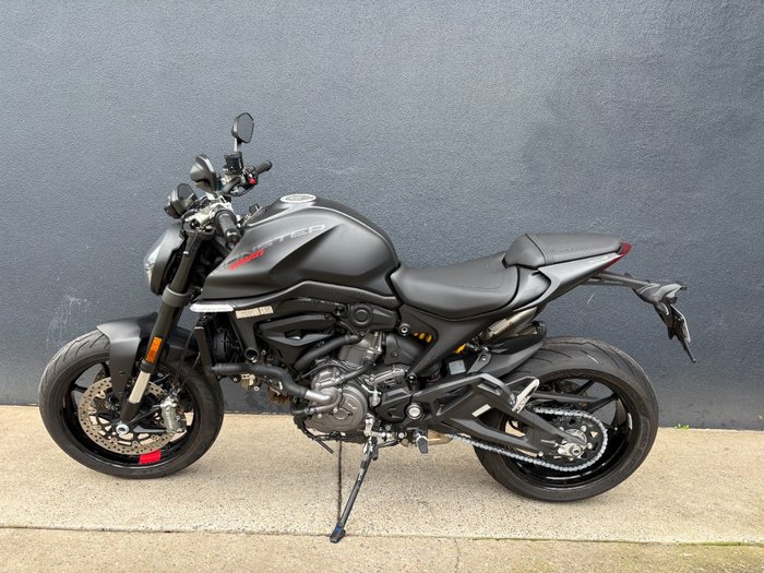 2023 DUCATI MONSTER + BLACK