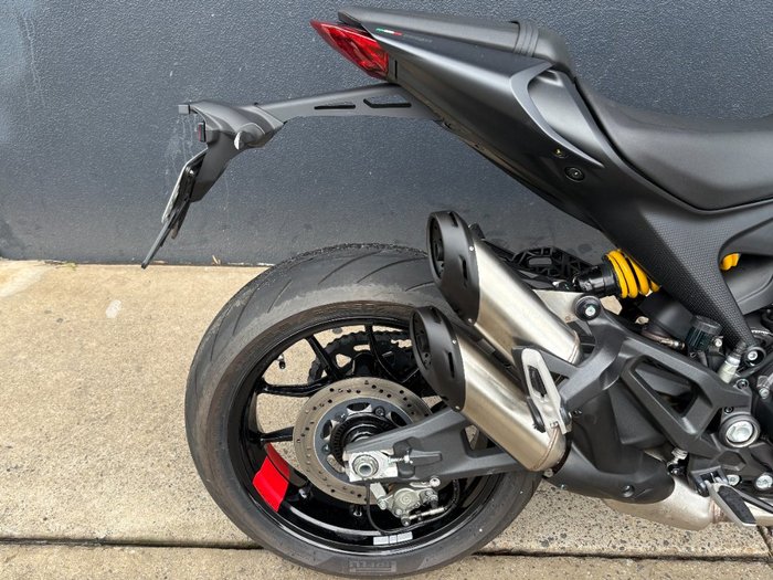 2023 DUCATI MONSTER + BLACK